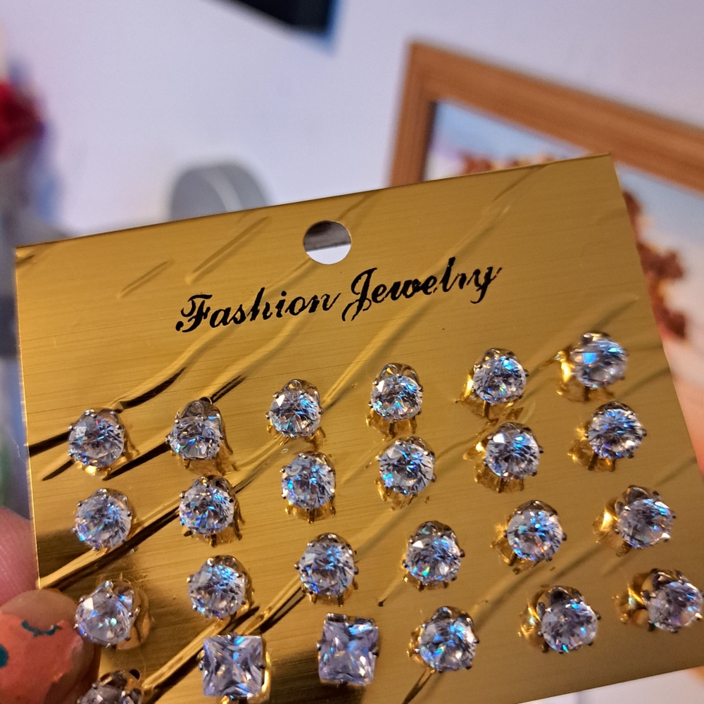 Fashion Jewelry Gold Tone Clear Crystal Stud Earring Set